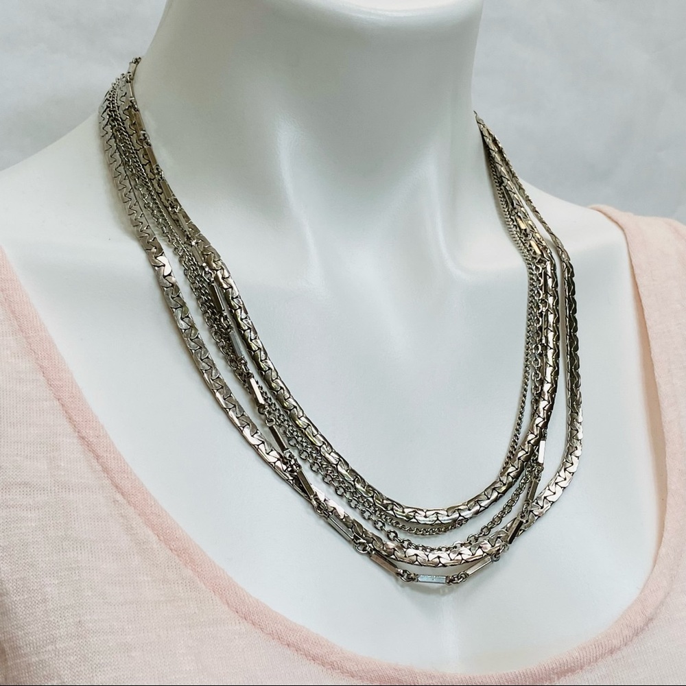 VINTAGE RARE SILVER TONED LAYERED NECKLACE